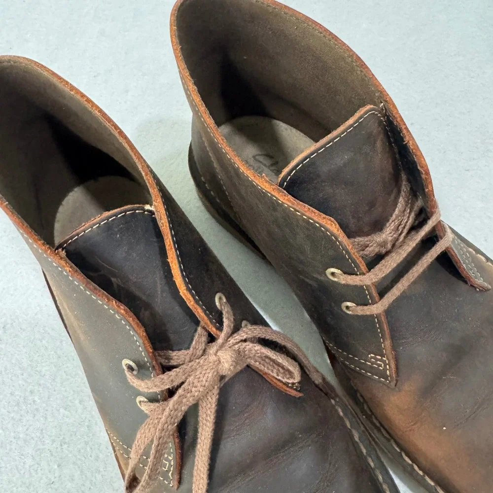 Clarks Desert Boots Mens Size 9 Dark Brown Beeswax Leather Chukka Lace Up Casual
